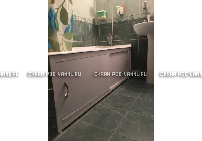 Экран  EUROPLEX Роликс белый с вставкой – купить по цене 10400 руб. в интернет-магазине в городе Ульяновск картинка 2